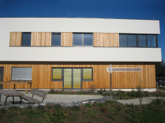 2721 Bad Fischau, Grabengasse 9 :: System: Kunststoff GENEO (außen foliert) | Sückzahl: 124